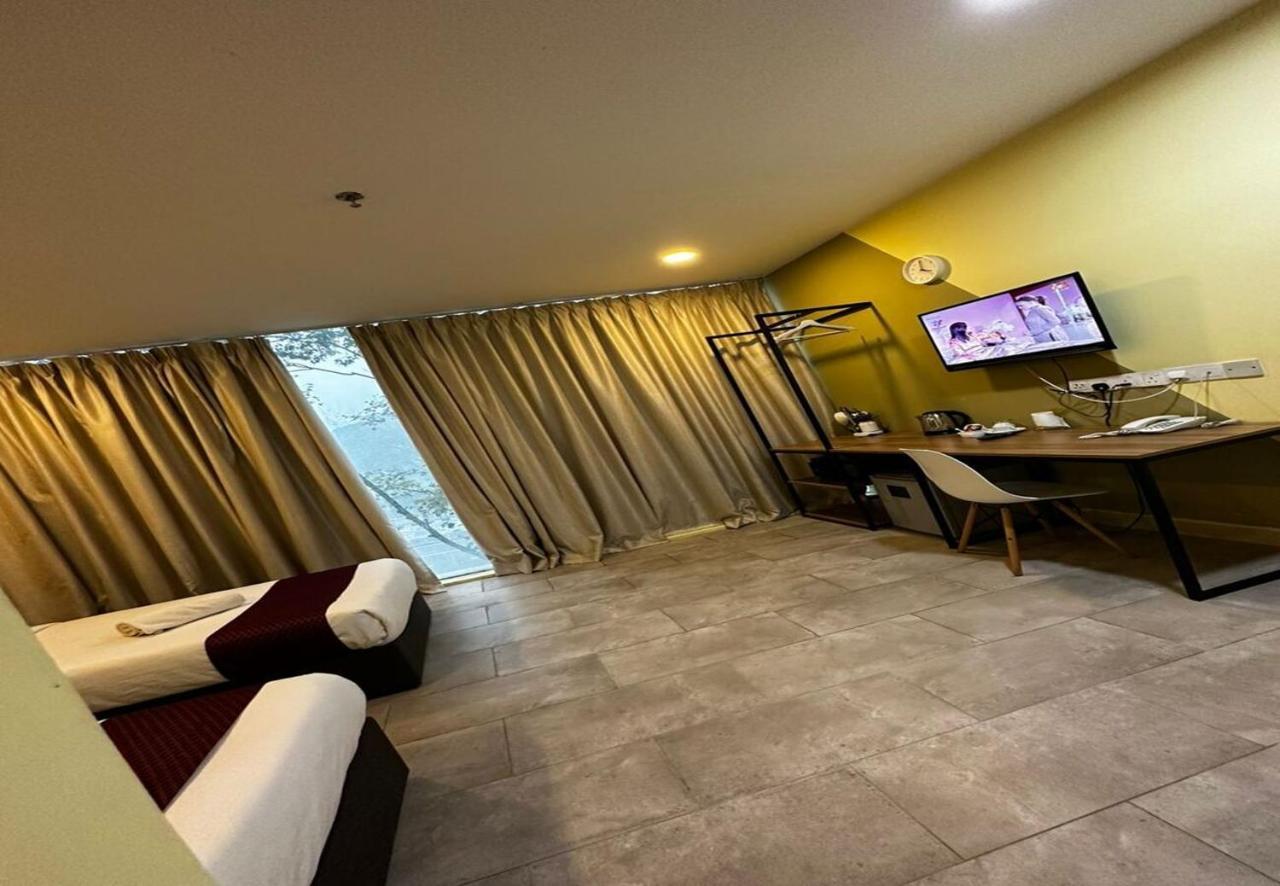T-Hotel Mont Kiara Kuala Lumpur Exterior photo